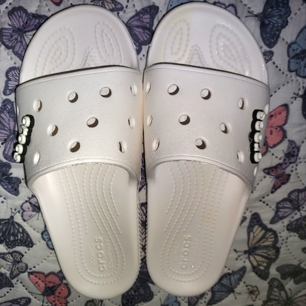 Woman Crocs